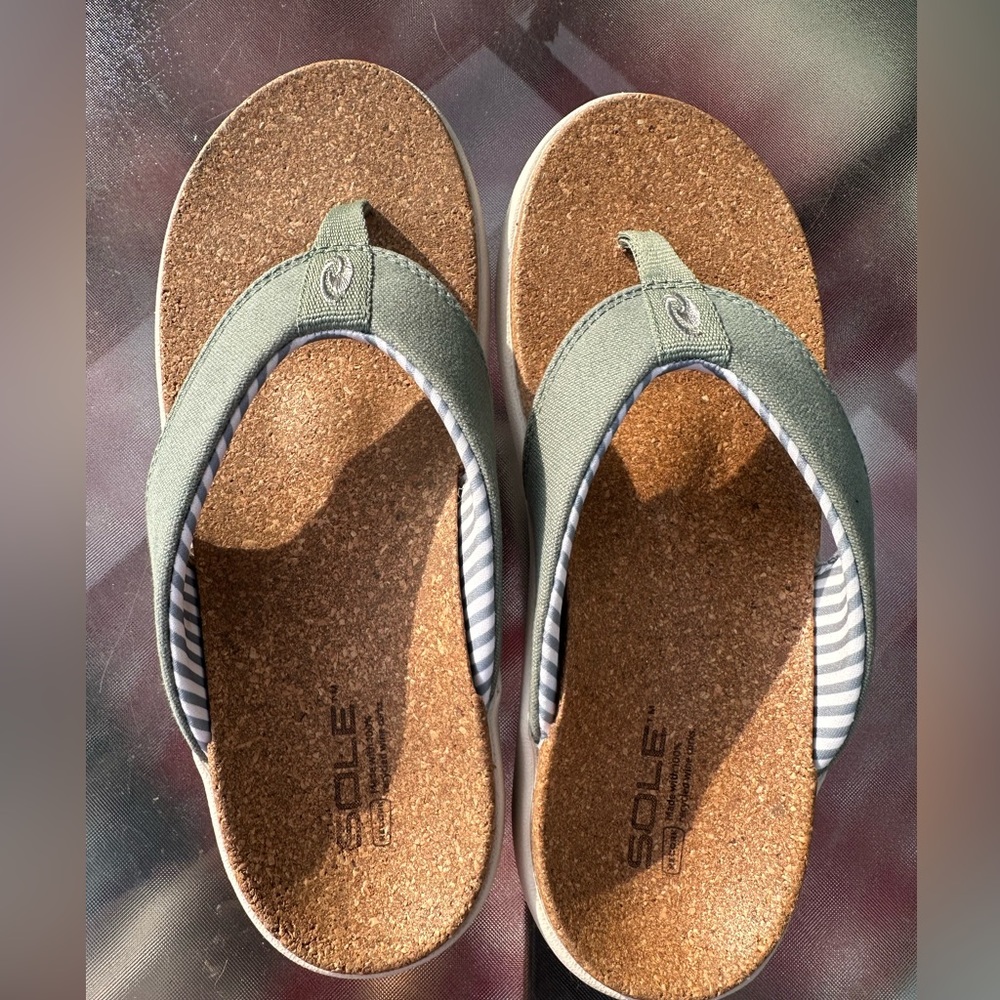 Sole flip flops